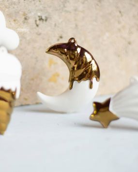 Елочная игрушка из фарфора Месяц с Золотом