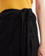 Мини-юбка Erin на запах, цвет черный - миниатюра 2