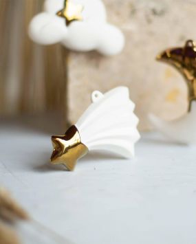 Елочная игрушка из фарфора Комета с Золотом