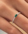 Moonka Кольцо из белого золота с изумрудом и бриллиантами Post Scriptum, цвет зеленый - миниатюра 2