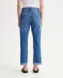 Укороченные джинсы со средней посадкой и потертостями, цвет голубой - миниатюра 4
