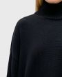 Объемный свитер с горловиной, цвет черный - миниатюра 6