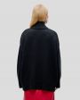 Объемный свитер с горловиной, цвет черный - миниатюра 4