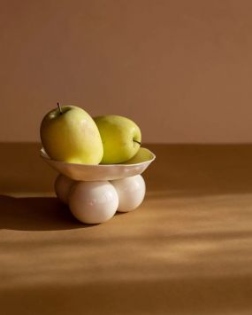 Сервировочная тарелка на шарах