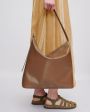 A.P.C. Сумка Vera Maxi, цвет карамельный - миниатюра 2 A.P.C. Сумка Vera Maxi, цвет карамельный - миниатюра 2