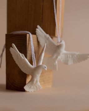 Елочная игрушка из фарфора "Голуби", пара, белые